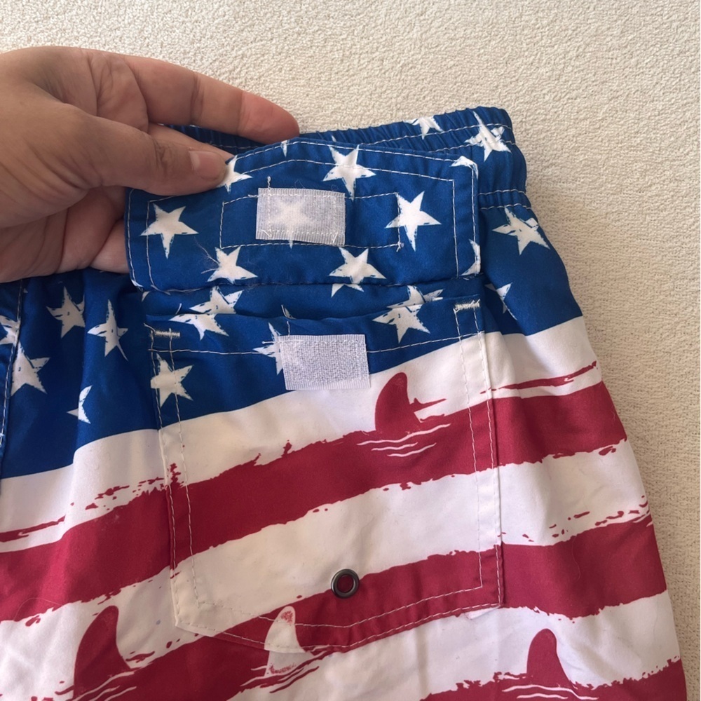 NWT Free Planet Men’s US Flag Shark Swim Trunks S - Picture 12 of 12
